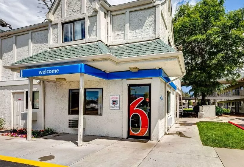 Motel 6wheat Ridge, Co  West  Denver North