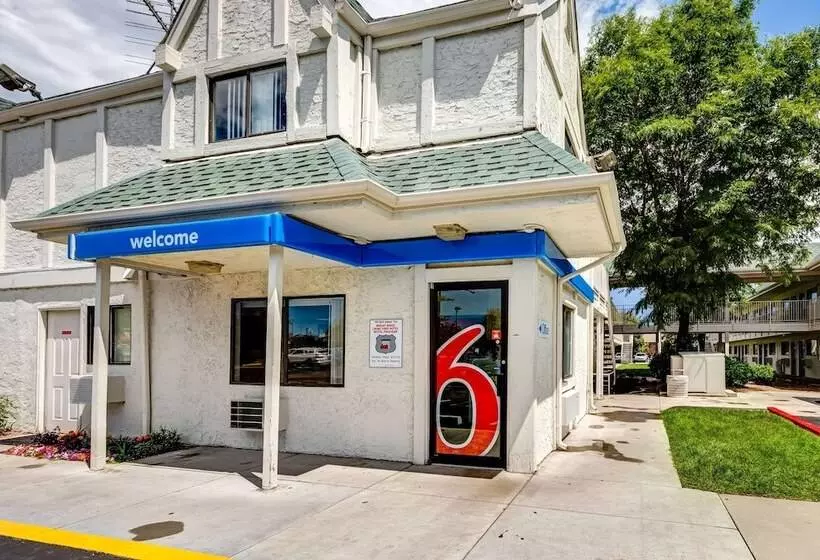 Motel 6wheat Ridge, Co  West  Denver North