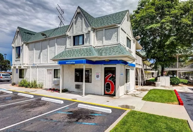 Motel 6wheat Ridge, Co  West  Denver North
