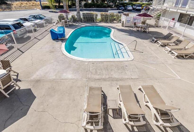 モーテル Park Inn By Radisson, Modesto