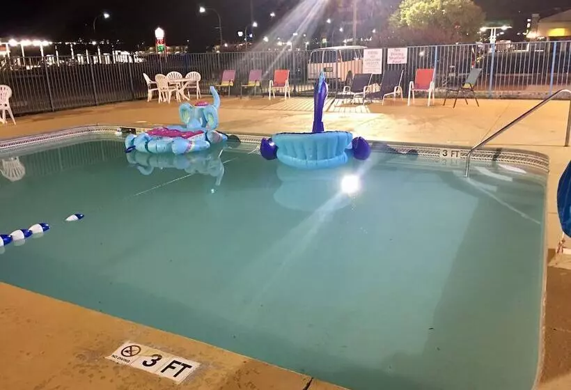 مُتل Rodeway Inn