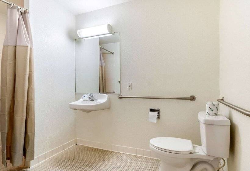 مُتل Rodeway Inn