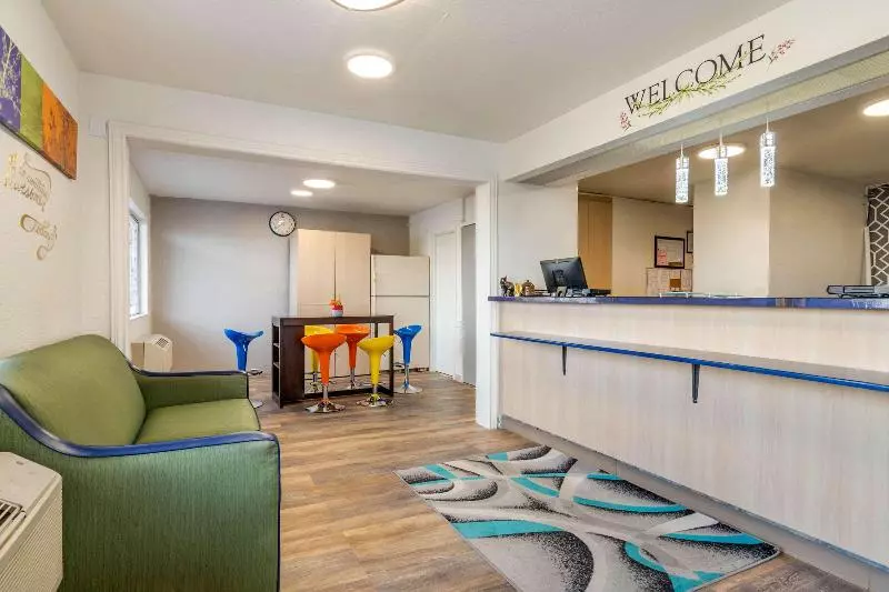 مُتل Rodeway Inn