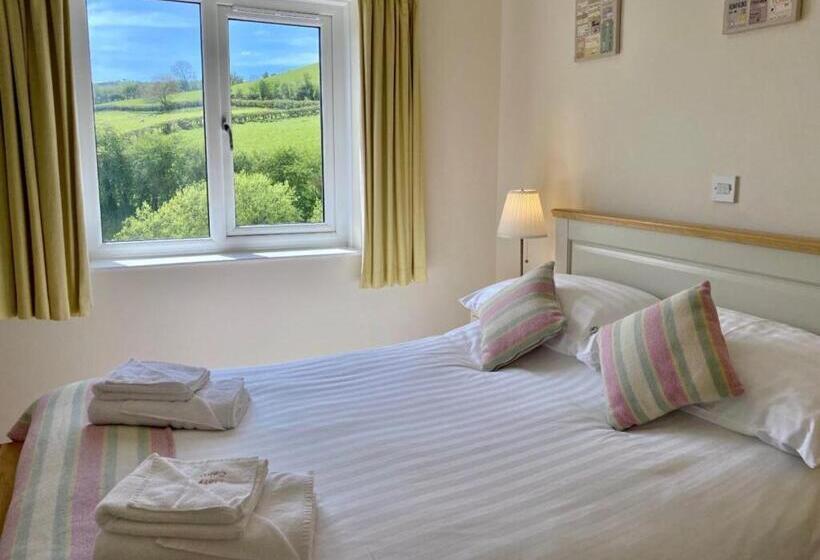 بنسيون Llety Ceiro Guesthouse