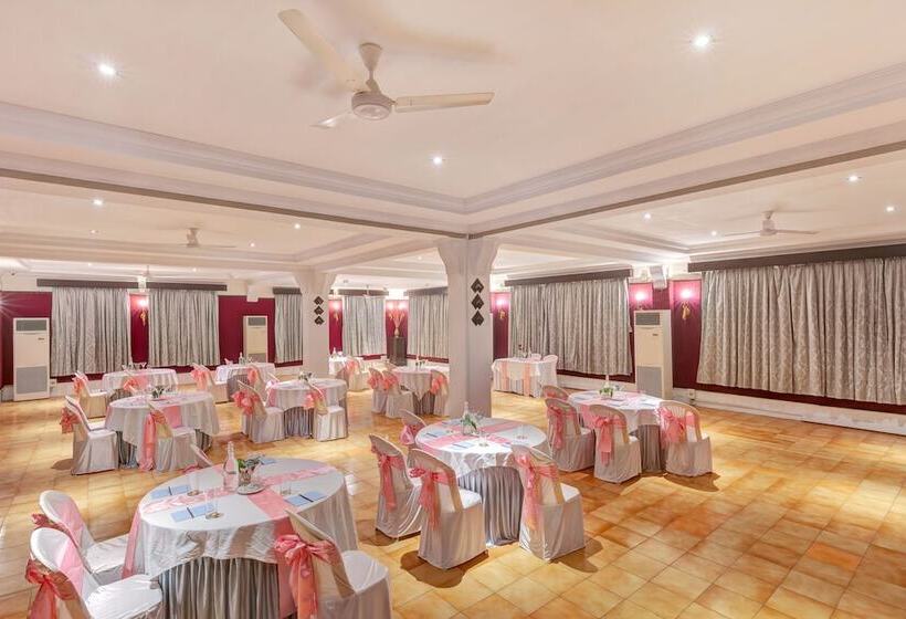 リゾートホテル Club Mahindra Acacia Palms