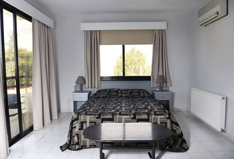 Tycoon Hotel Apartments