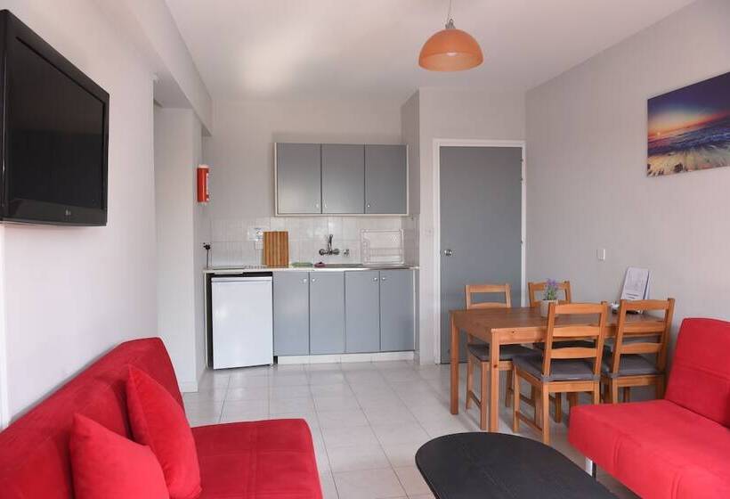 Tycoon Hotel Apartments