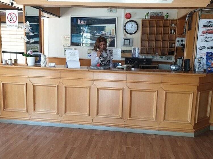 Tycoon Hotel Apartments