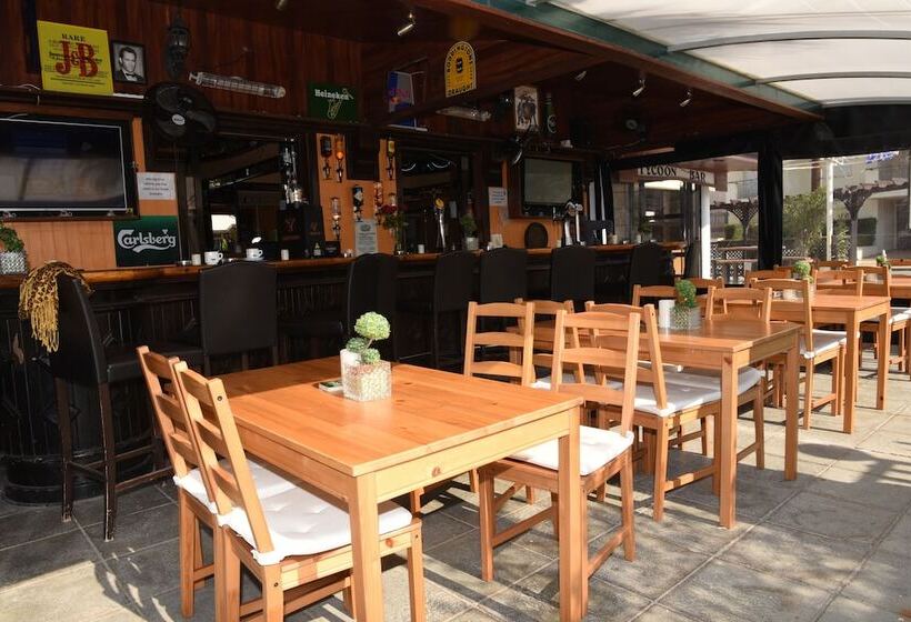 Tycoon Hotel Apartments