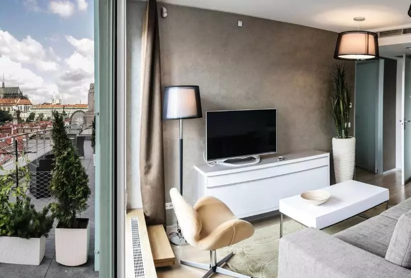 Vn3 Terraces Suites By Prague Residences