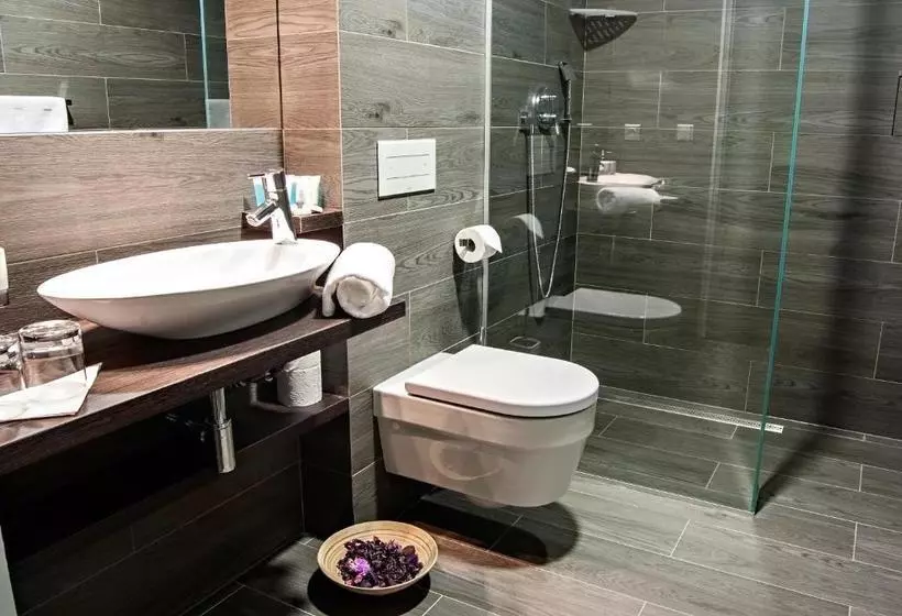 Vn3 Terraces Suites By Prague Residences