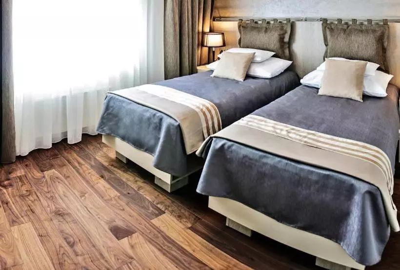 Vn3 Terraces Suites By Prague Residences