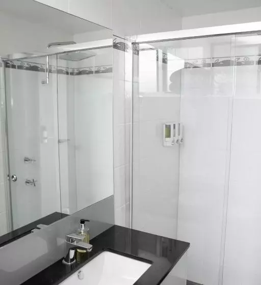 Amooran Oceanside Apartments And Motel