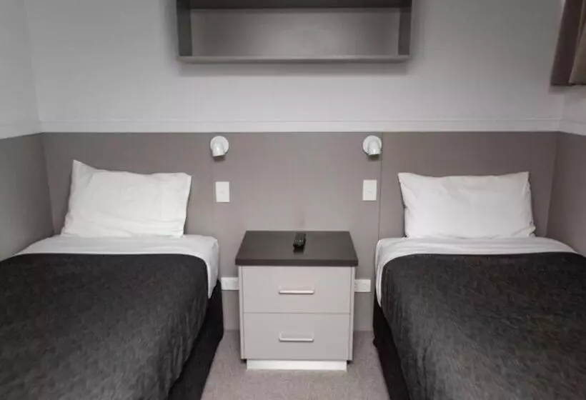 Amooran Oceanside Apartments And Motel