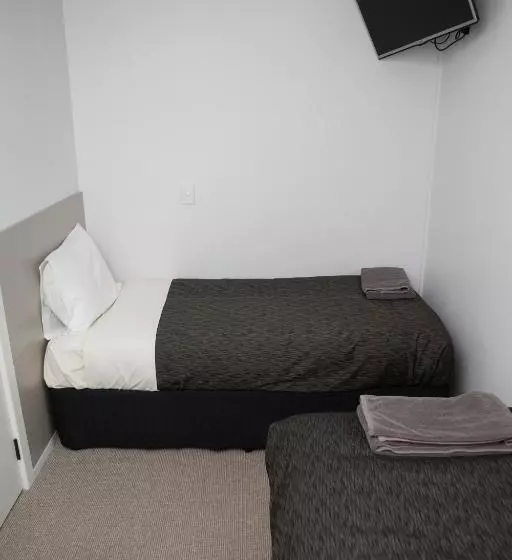 Amooran Oceanside Apartments And Motel