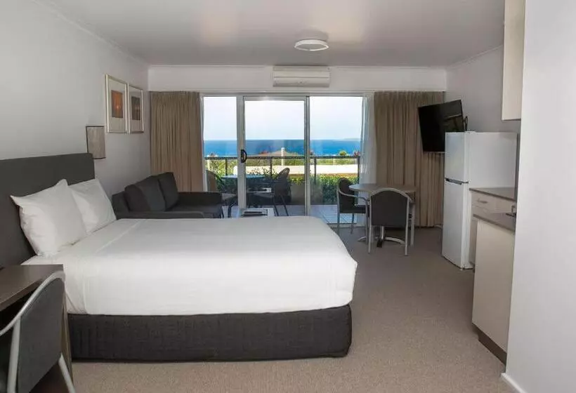 Amooran Oceanside Apartments And Motel