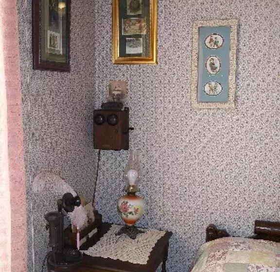 민박 A Sentimental Journey