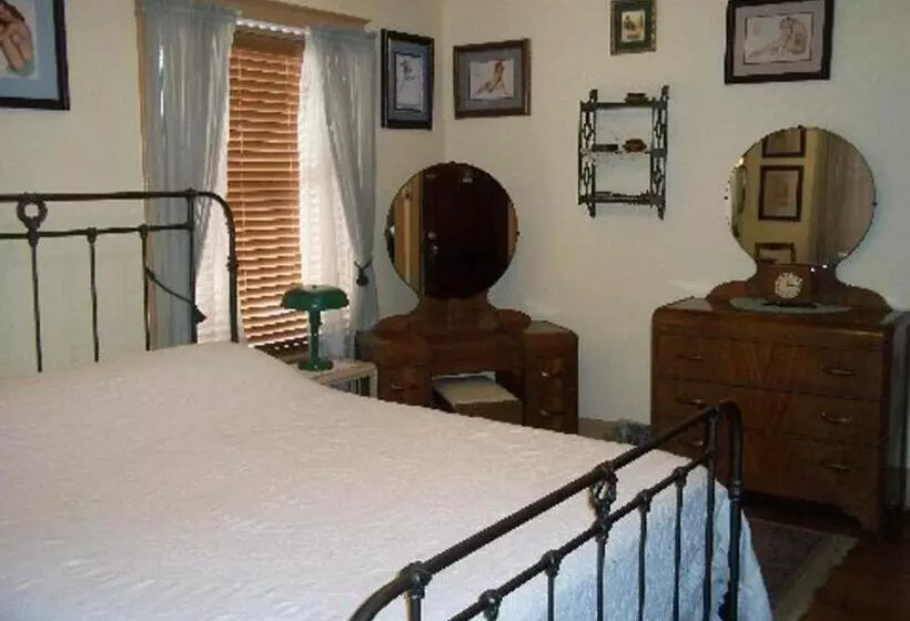 민박 A Sentimental Journey