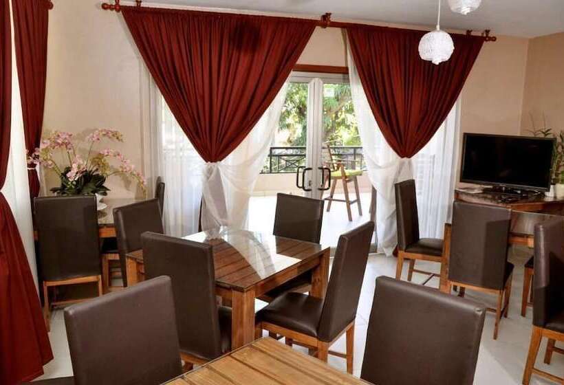 تختخواب و صبحانه Allamanda