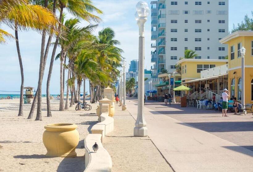 Caribbean Resort By The Ocean