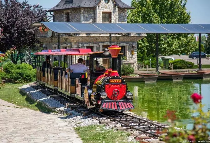 هتل Ethno Village Stanisici