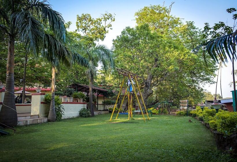 فندق Adamo The Resort