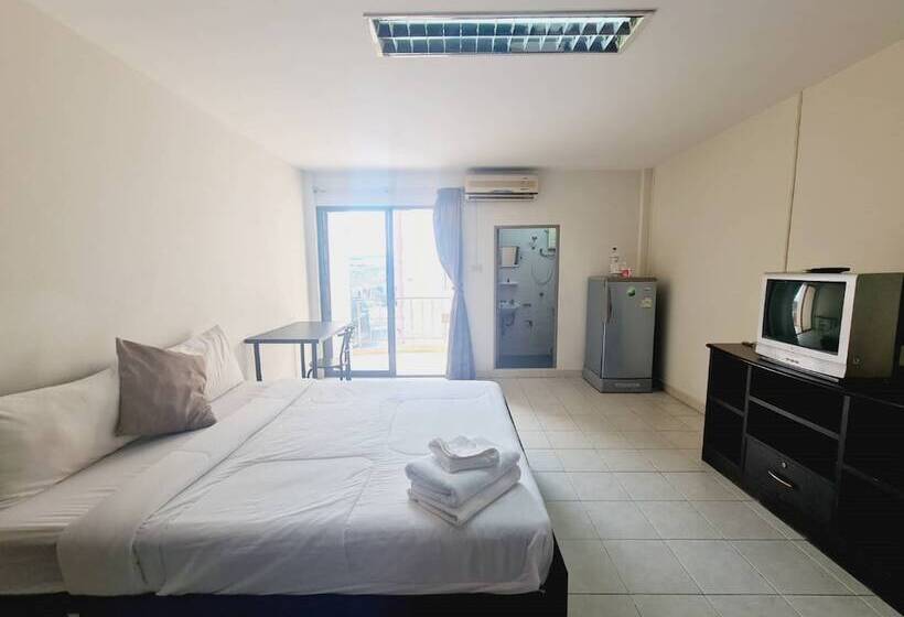 فندق Central Pattaya Residence