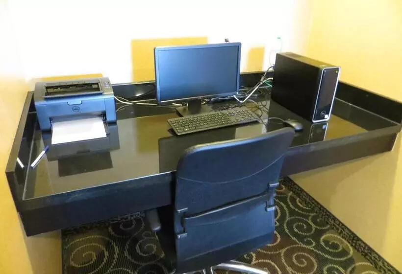 Otel Cobblestone Inn & Suites   Harper