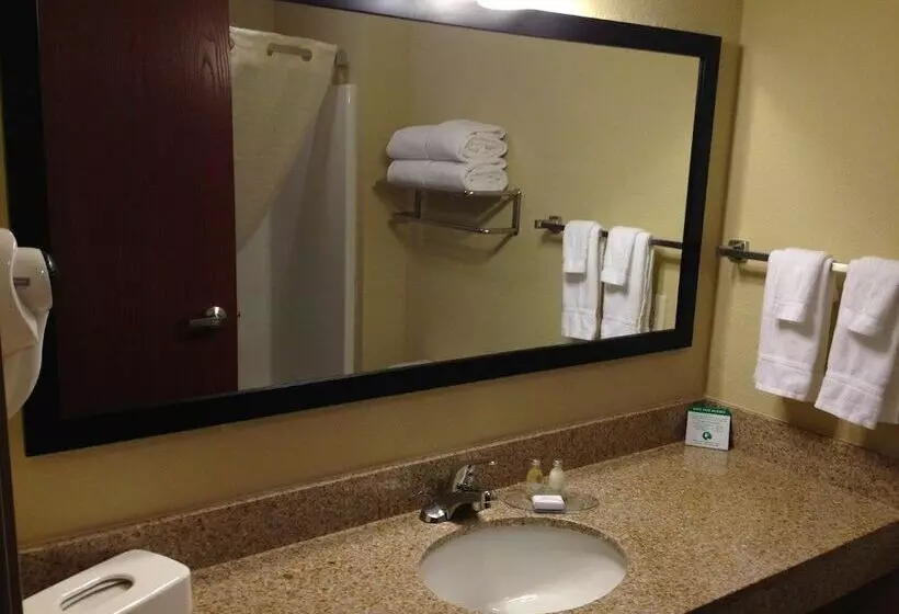 Otel Cobblestone Inn & Suites   Harper