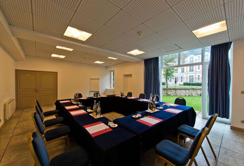 فندق Domaine Du Manet