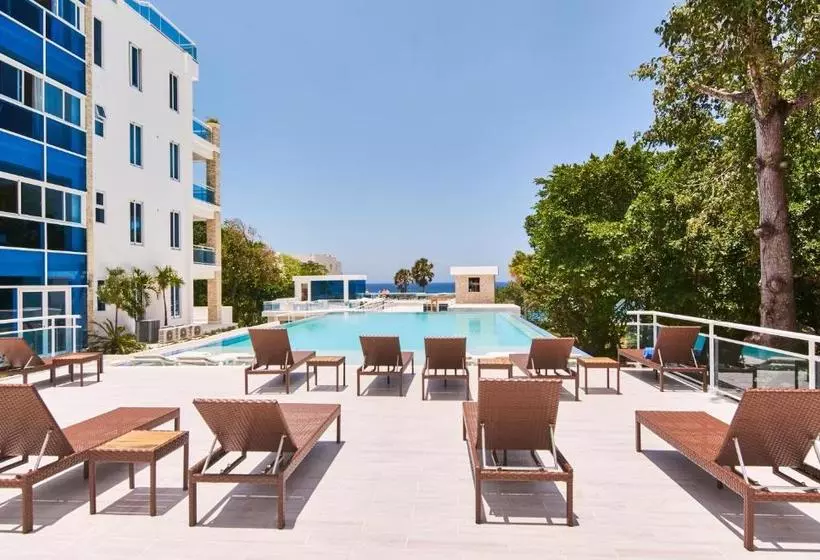 هتل Grand Laguna Beach Properties By Caribe Stays