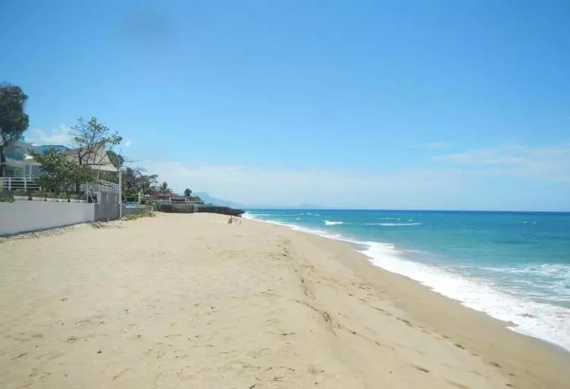هتل Grand Laguna Beach Properties By Caribe Stays