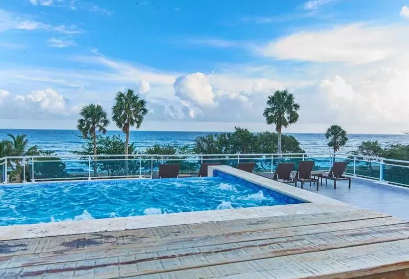 هتل Grand Laguna Beach Properties By Caribe Stays