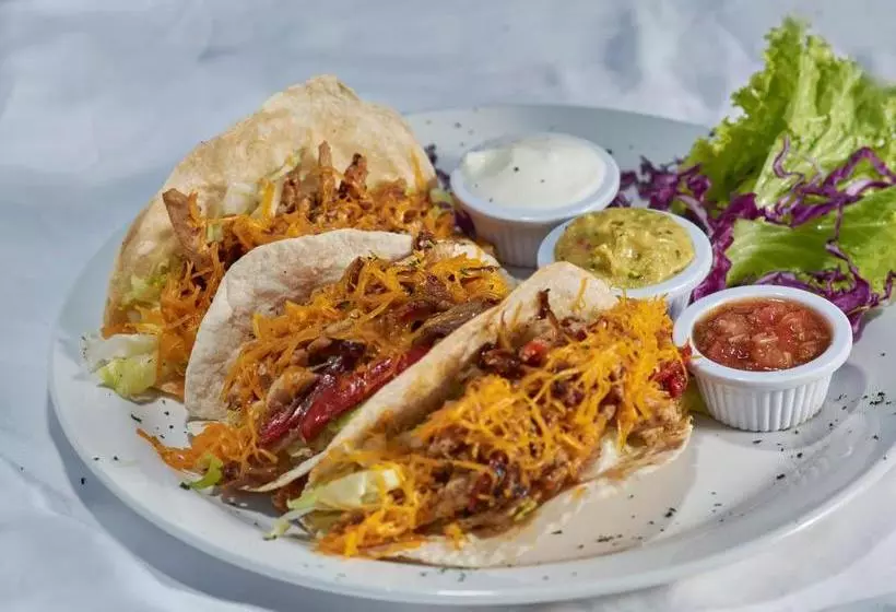 هتل Grand Laguna Beach Properties By Caribe Stays