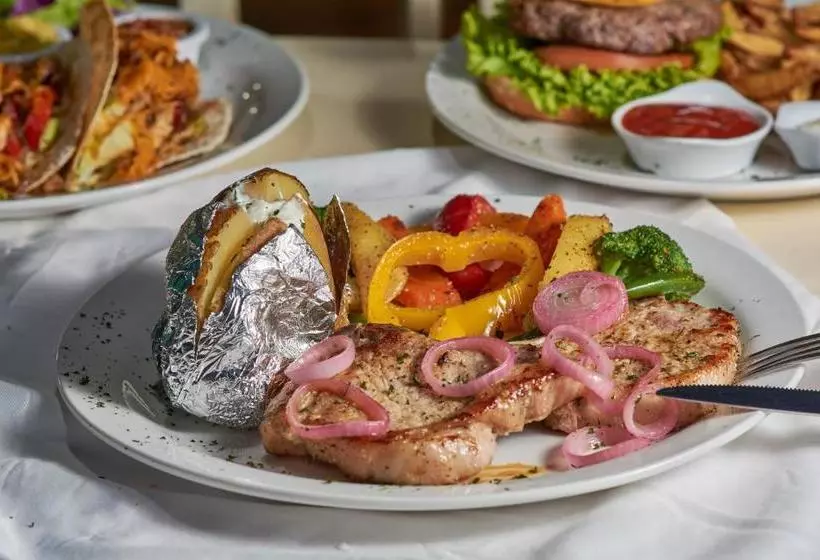 هتل Grand Laguna Beach Properties By Caribe Stays