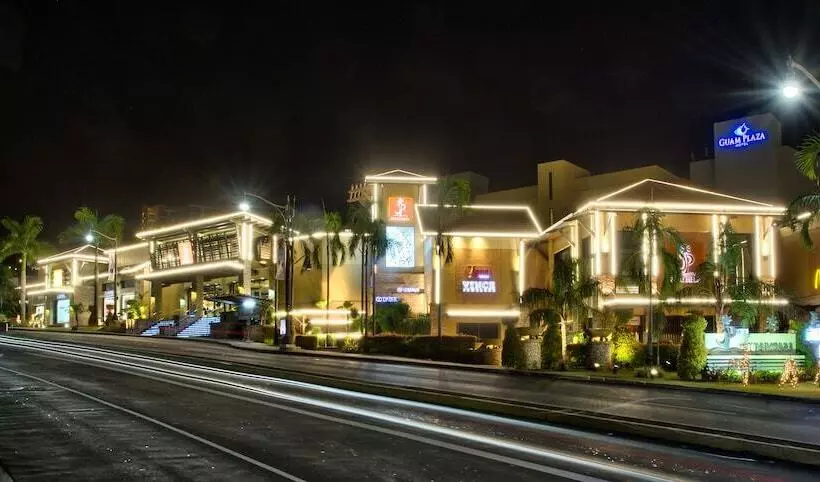 هتل Guam Plaza Resort