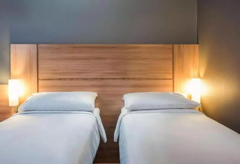 ホテル Ibis Santiago Las Condes