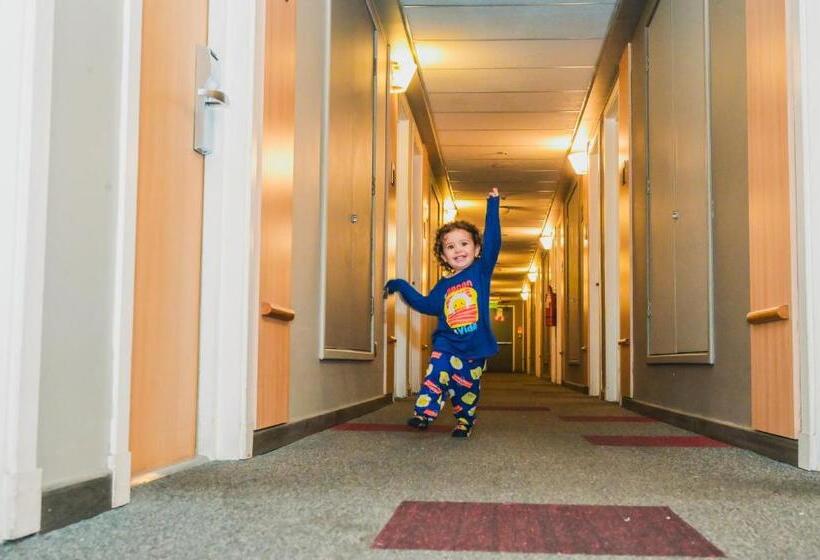 ホテル Ibis Santiago Las Condes