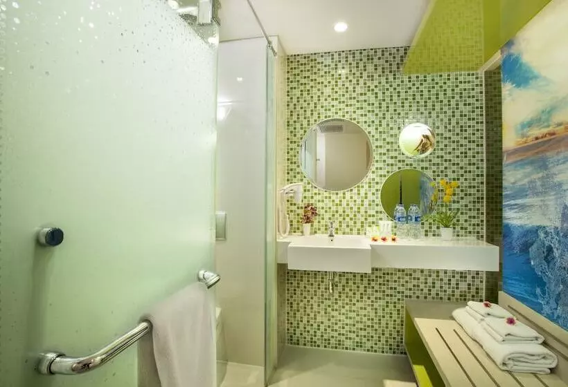 Отель Ion Bali Benoa