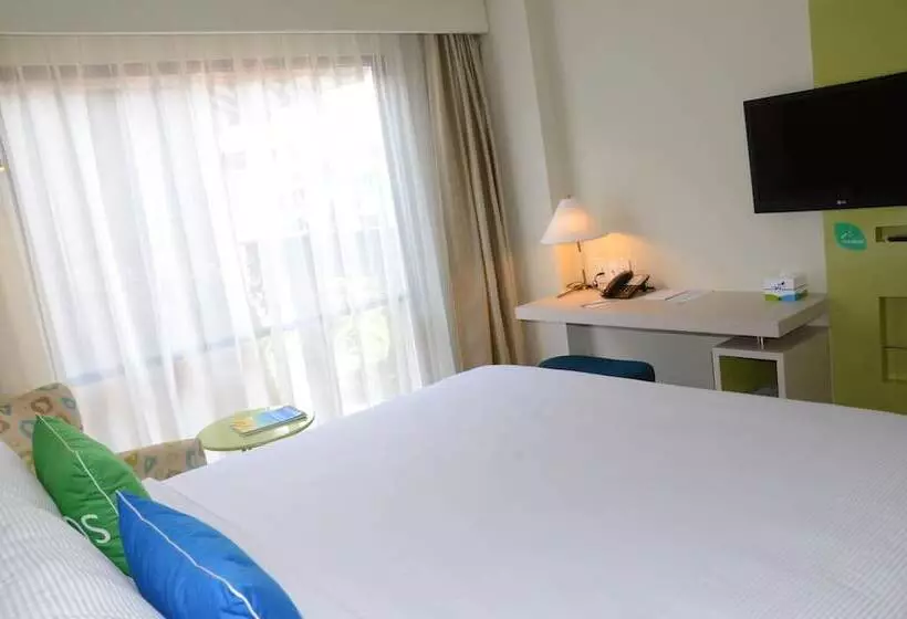 Отель Ion Bali Benoa