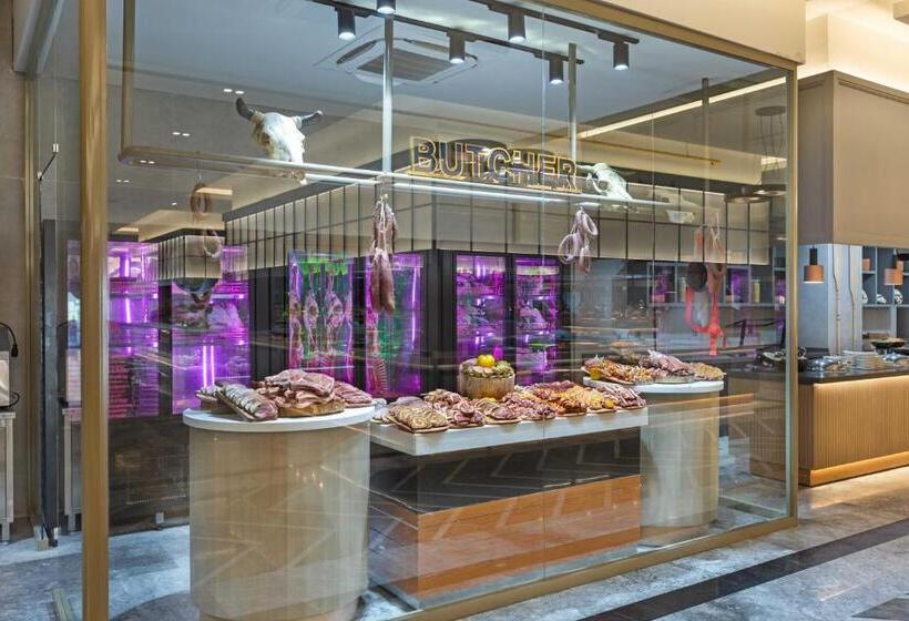 בית מלון כפרי Kirman Belazur  Resort & Spa