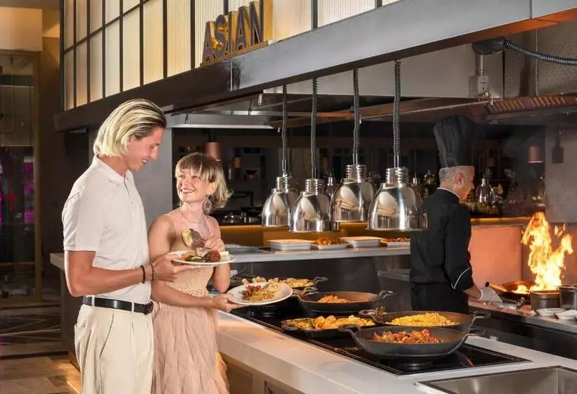 Hotel Kirman Belazur Resort & Spa