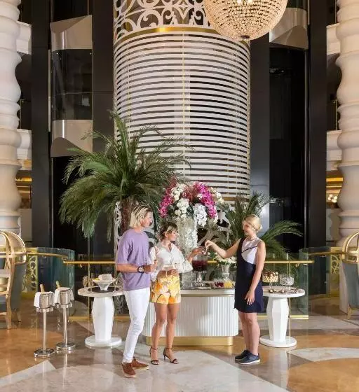 Hotel Kirman Belazur Resort & Spa