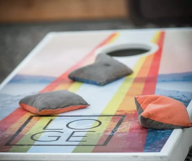 Отель Loge Wolf Creek