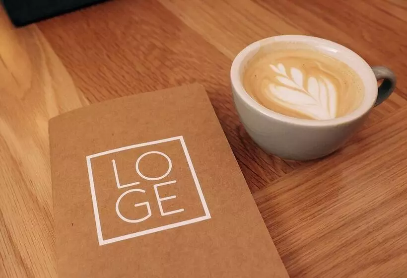 Отель Loge Wolf Creek