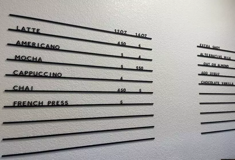 Отель Loge Wolf Creek