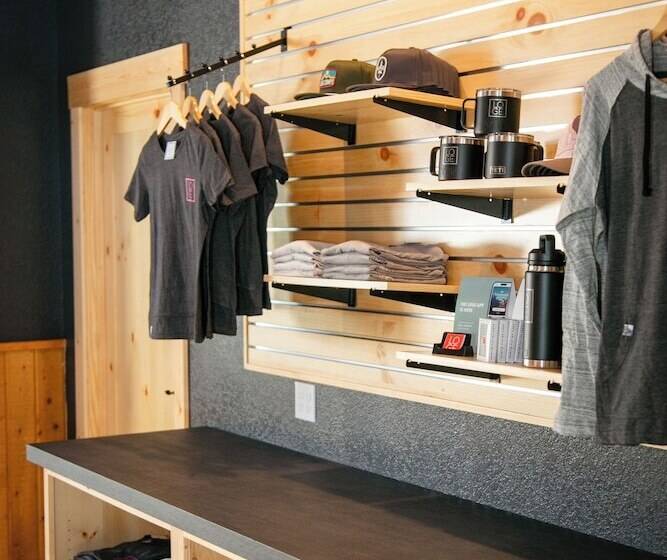 Отель Loge Wolf Creek