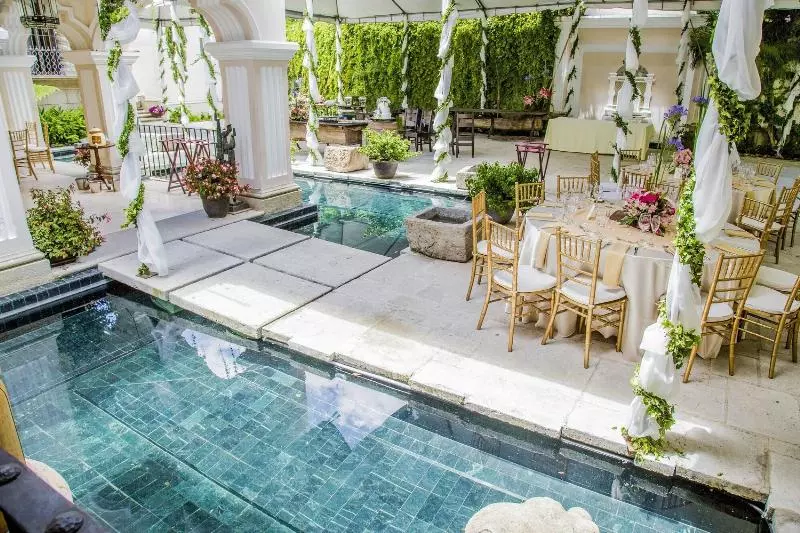 هتل Pensativo House