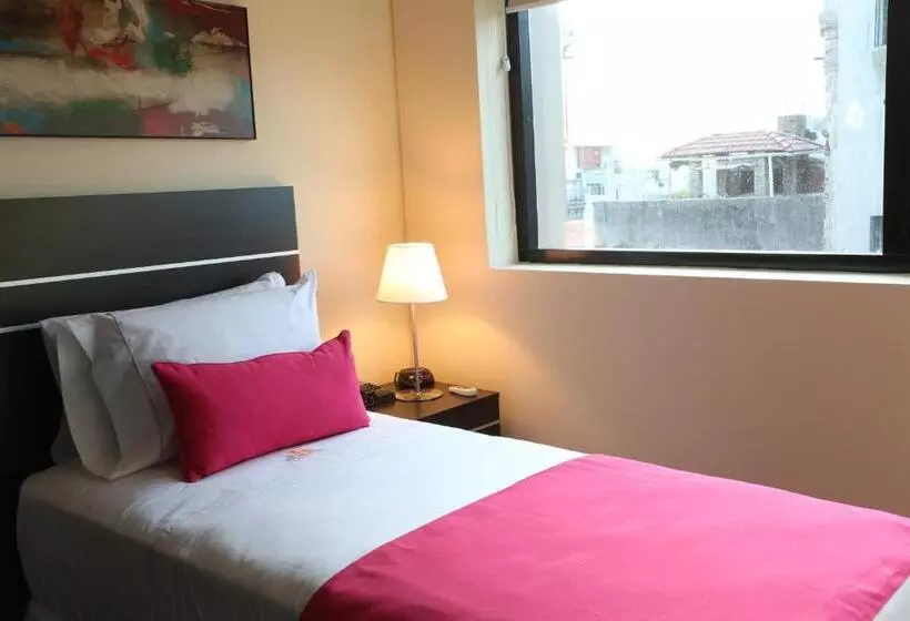 ホテル Puerto Mercado