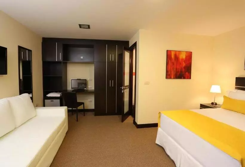 ホテル Puerto Mercado